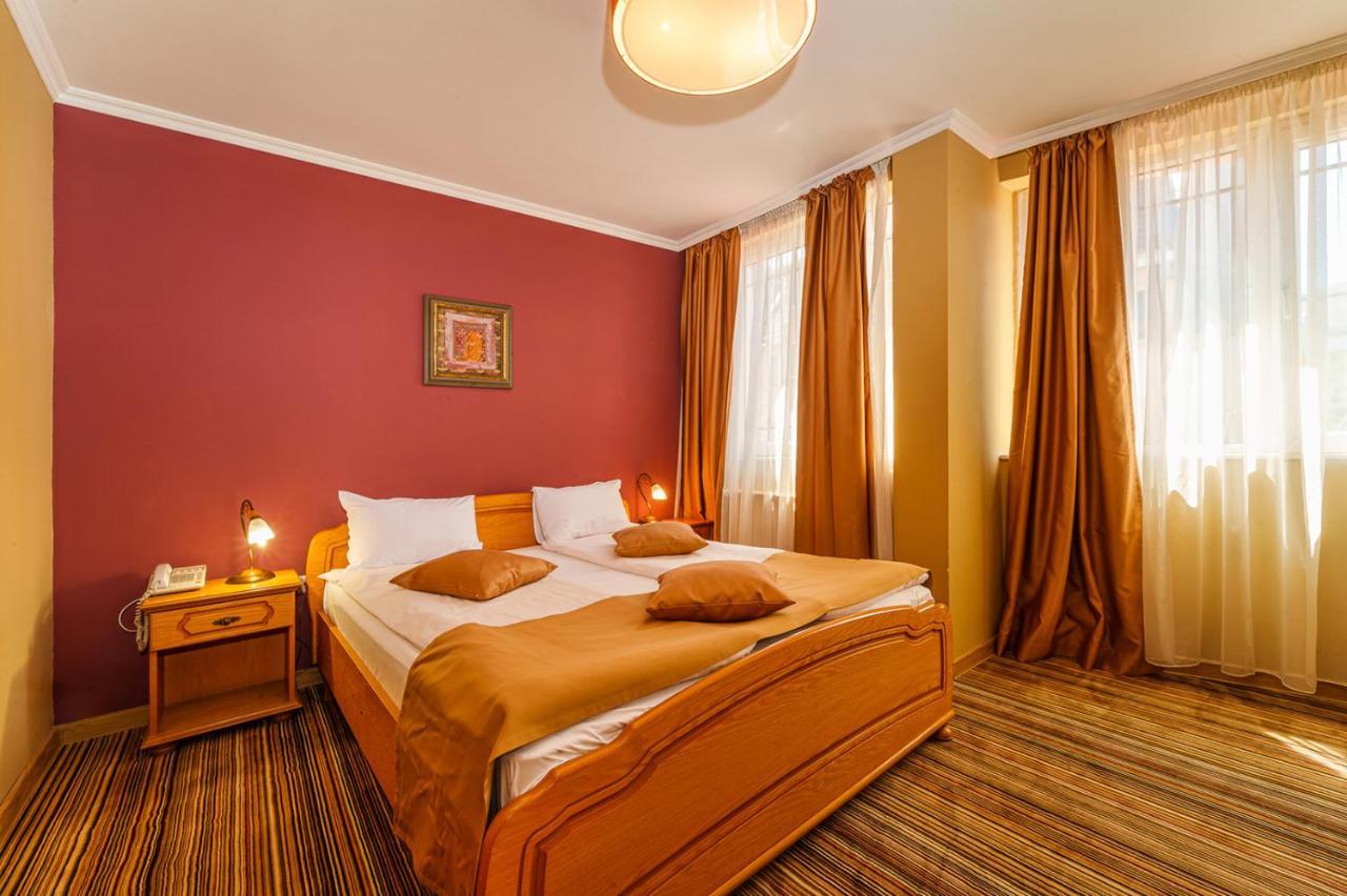 Hotel Avion - Self Check In Plovdiv Kültér fotó